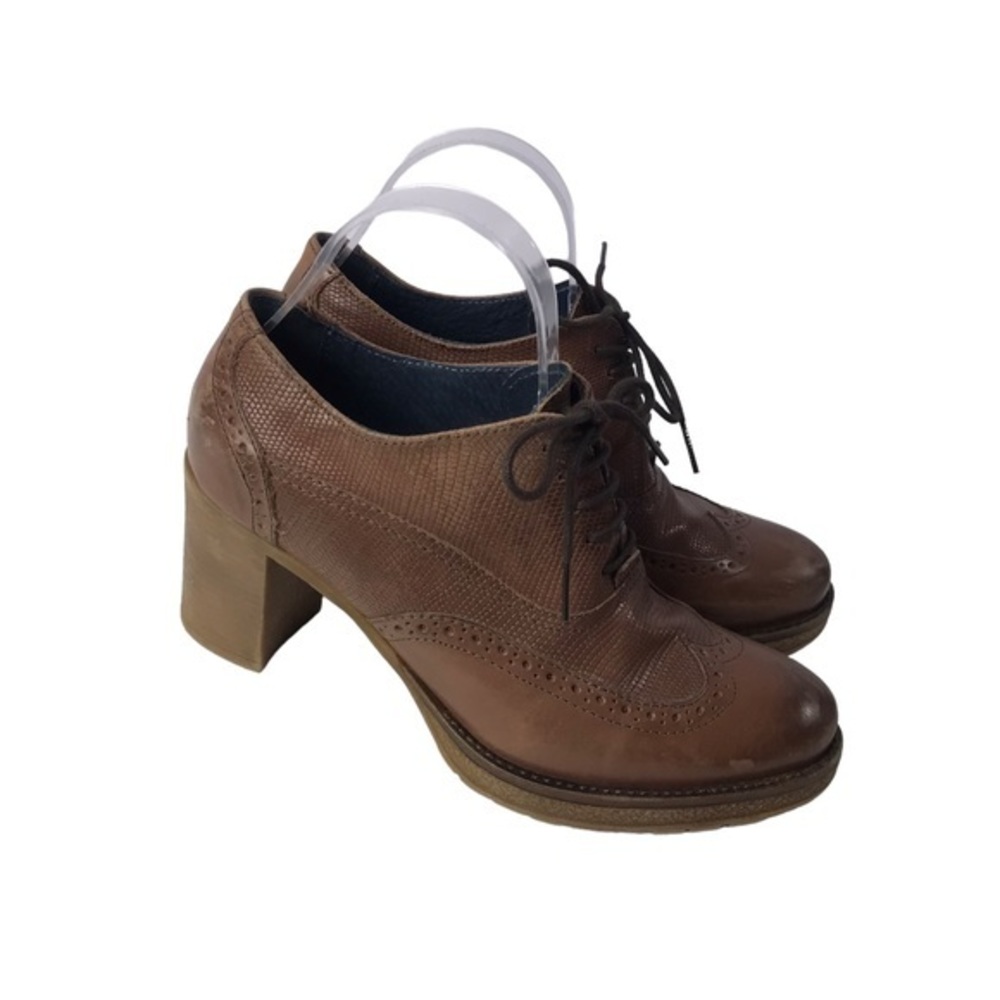 Women’s bussola brown leather oxford heel size 40